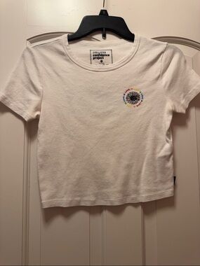 NEED GONE -Hollister White Short Sleeve Crop Tee with Rainbow Ring Floral Logo